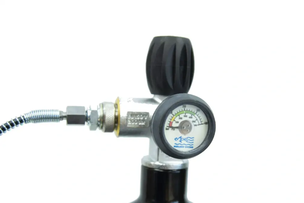 3L POTÁPAČSKÁ FĽAŠA S MANOMETROM A HADICOU